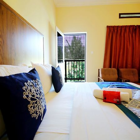 Oyo 2887 Hotel Sn International Kumily Exterior foto